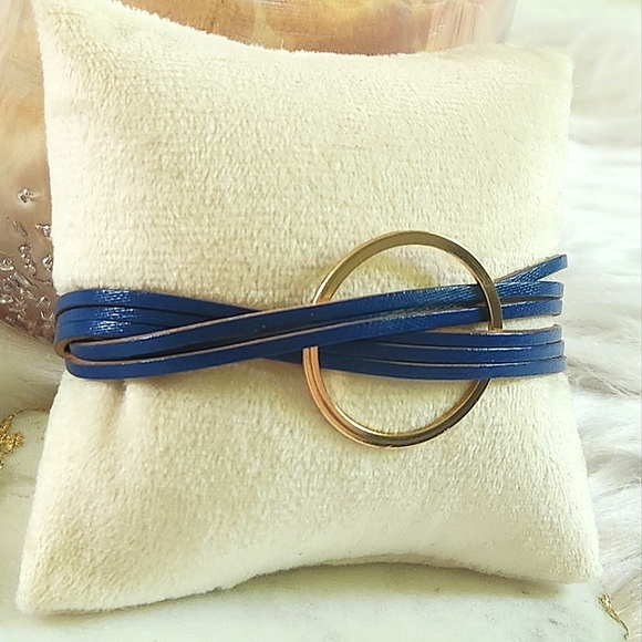 New Ryze Women's Royal Blue & Gold Ring Vegan Leather Magnetic Wrap Bracelet - Picture 2 of 5